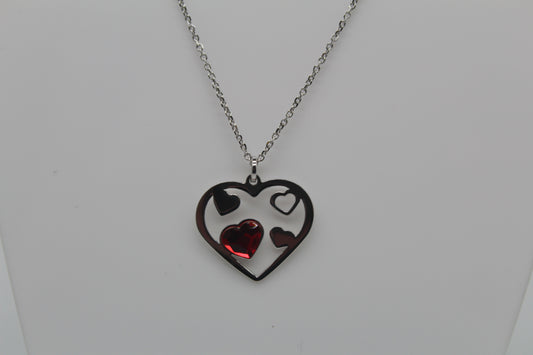 Necklace with hearts (red)