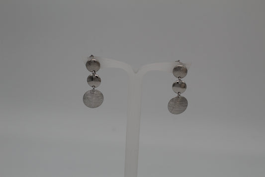 Earrings with three circles