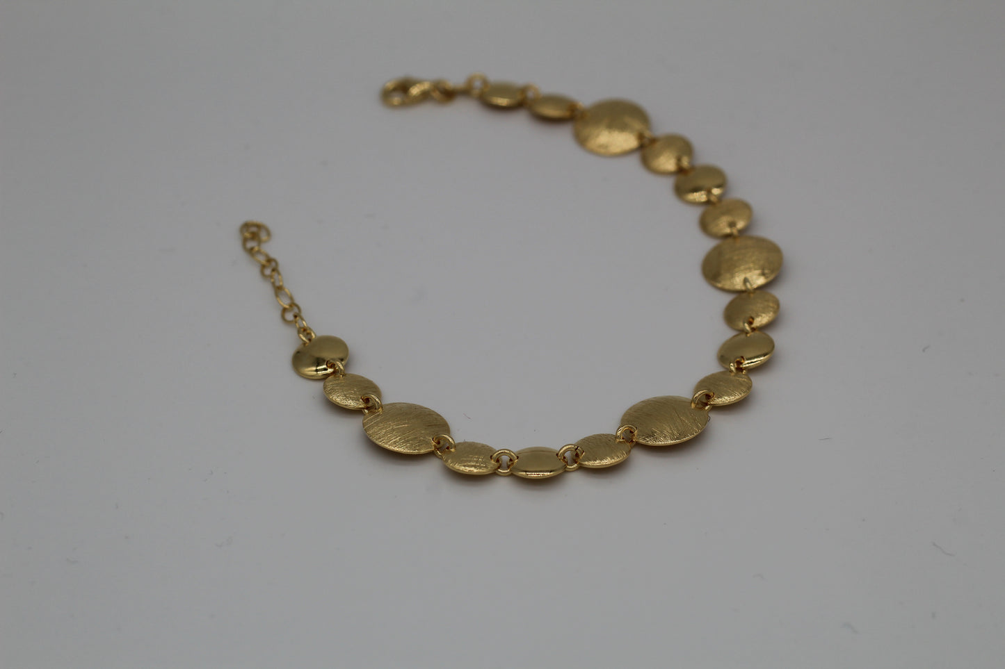 Bracelet with multiple circles