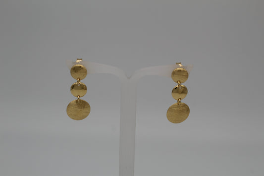 Earrings with three circles