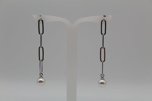 Earring paperclip with pearl